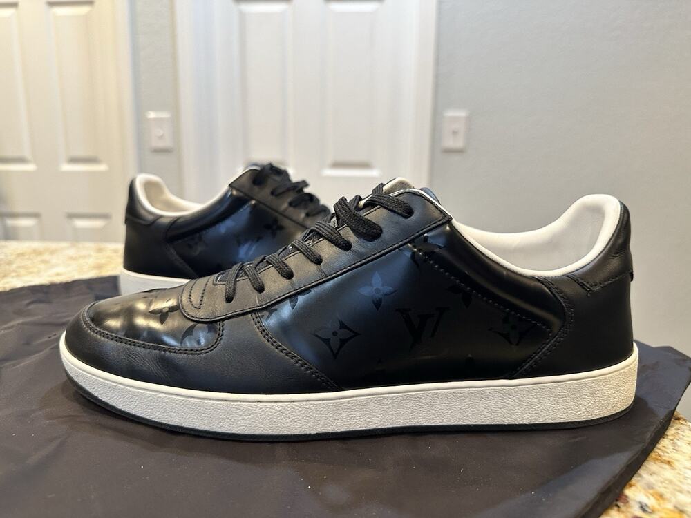 AUTHENTIC LOUIS VUITTON RIVOLI LOW SNEAKERS BLK LV 10 (fits USA 11)